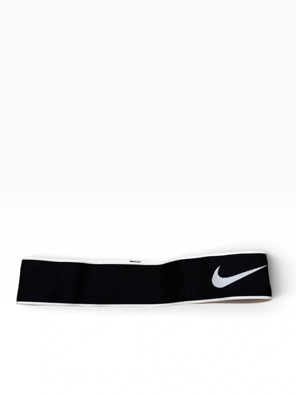 Black and White Ladies Nike Headband
